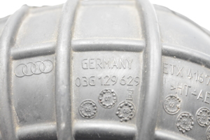 AUDI A4 B8 (2007–2016) Pipe 03G129629E - 2