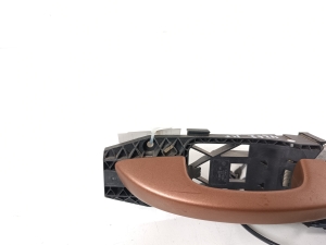 Volkswagen Golf VI (2008–2013) Front door external opening handle and its details - 2