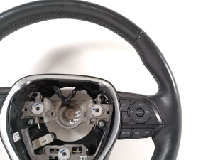 TOYOTA Corolla (2018–2026) Rool ja selle osad - 2
