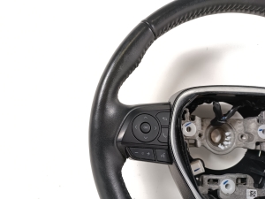 TOYOTA Corolla (2018–2026) Rool ja selle osad - 5