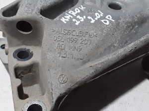 Skoda Karoq (2017–2026) Engine bracket 05L199207 - 2