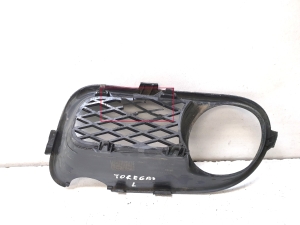 Volkswagen Touareg I (2002–2010) Nebelscheinwerferabdeckung vorne 7L6853663F - 3