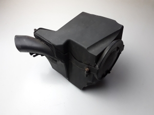 Luftfiltergehäuse - BV619C679C