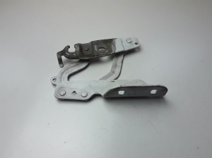 Hood hinge - 8A6116800AD