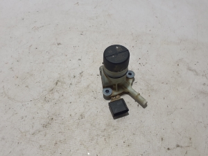 Skoda Karoq (2017–2026) AdBlue pump 911680A - 2