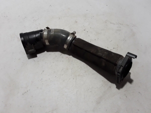 Skoda Karoq (2017–2026) Turbo jahutustoru 05L131111L - 2