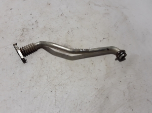 Tuyau de lubrification du turbo - 05L145736B