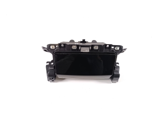Glove box - 9827401780