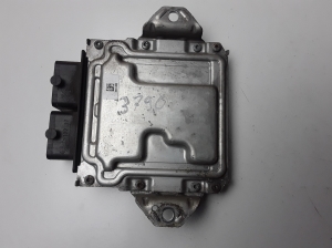 Suzuki Swift IV (2010–2017) Engine control unit 3391061P00 - 3