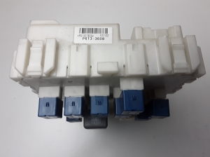 Suzuki Swift IV (2010–2017) Kaitsmekarp salongis P6133608 - 2