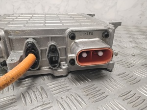 Kia Soul (2014–2019) Voltage converter 366000E240 - 3