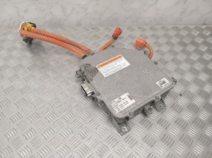 Kia Soul (2014–2019) Voltage converter 366000E240 - 4