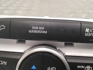 Kia Soul (2014–2019) Heater control panel 97250E4020 - 2