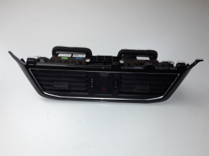 Seat Tarraco KN2 (2018–2026) Dashboard air vent grilles 5FJ819110 - 2