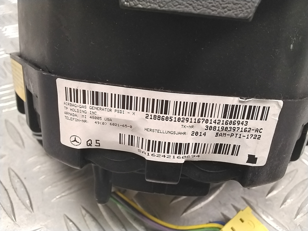 Mercedes Benz CLA-Class W117 (2013–2019) Rooli turvapadi A2188605102 Mercedes Benz CLA-Class W117 (2013–2019) Rooli turvapadi A2188605102