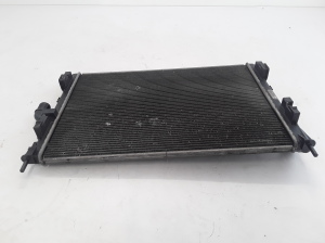 Dacia Duster (2010–2017) Cooling radiator 8200735039 - 2