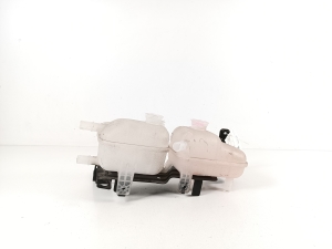 Hyundai IONIQ 5 I (2021–2026) Coolant reservoir - 2