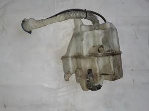 Land Rover Freelander (2006–2014) Scheibenwaschbehälter vorne LR002303 - 2