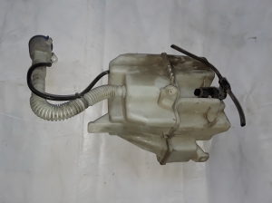 Land Rover Freelander (2006–2014) Scheibenwaschbehälter vorne LR002303 - 2