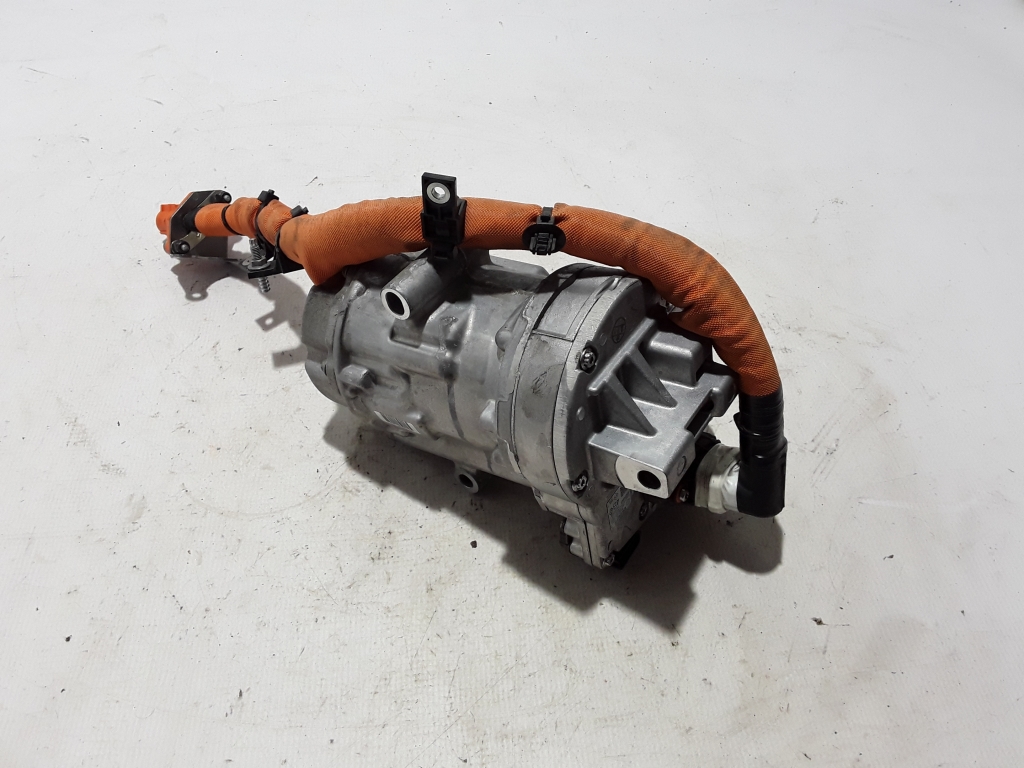 RENAULT Clio 4 generation (2012-2020) Pompă de aer conditionat 926008231R 27451241