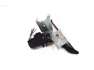 Mitsubishi Outlander (2012–2021) Heckklappe Zuziehhilfe 42711010710 - 4