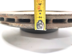 Tesla Model 3 3 (2016–2024) Eesmine piduriketas 1044611-00-D - 2