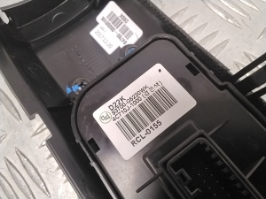Kia Niro (2016–2022) Headlight switch 93700G5220WK - 2
