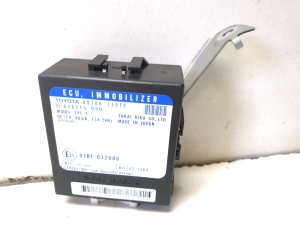 TOYOTA Corola Verso E12 (2001–2004) Relee 8978013010 - 2