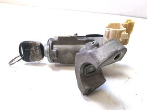TOYOTA Corola Verso E12 (2001–2004) Zündschloss 45020336 - 2