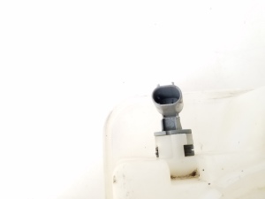 BMW 5 SERIES E61 (2004–2010) Scheibenwaschbehälter vorne 7055349 - 2