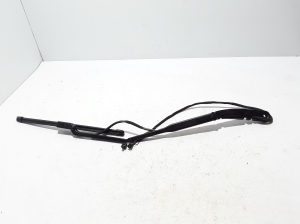  Windshield wiper blade 