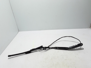  Windshield wiper blade 