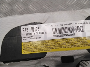 Mercedes Benz A-Class 176 (2012–2018) Pasažiera drošības spilvens panelī A1768600002 - 3