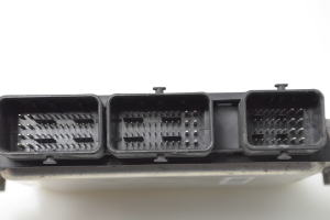 RENAULT Clio III (2005–2012) Mootori juhtplokk 237101989R - 4