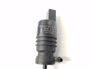 Mercedes Benz CLS-Class 218 (2011–2018) Front windshield washer pump A2218690121 - 2
