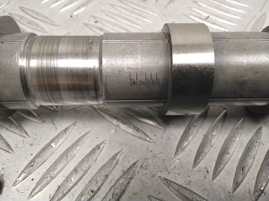Subaru Outback (2014–2019) Camshaft GW13h0585h - 2