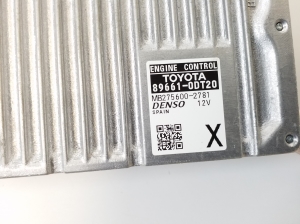 TOYOTA Yaris (2011–2020) Engine control unit 896610DT20 - 4