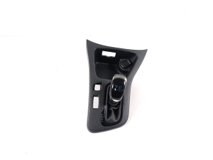  Gear lever trim 