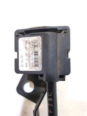 AUDI A8 D3 (2002–2010) Andurid 4E0616576J - 2