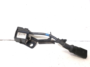 AUDI A8 D3 (2002–2010) Andurid 4E0616576J - 4