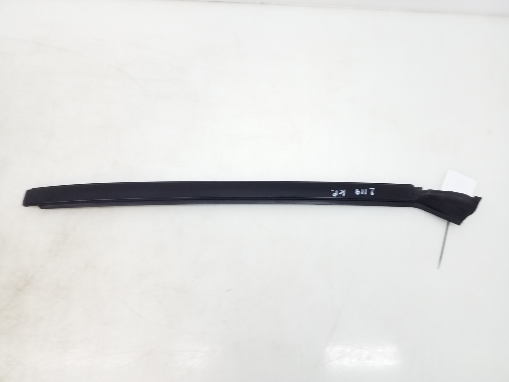 MERCEDES-BENZ GLK-Class X204 (2008-2015) Vertikāla apdare vējstikla kreisajā pusē A2046904362 20982072