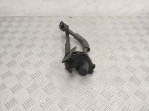 Auxiliary water pump - 25660GI500