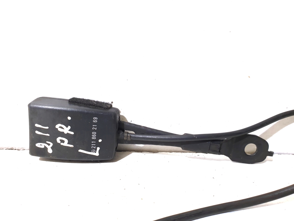 MERCEDES-BENZ E-Class W211/S211 (2002-2009) Пряжка ремня безопасности переднего левого сиденья 2118602169 27451058