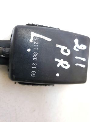 Mercedes Benz E-Class W211 (2002–2009) Front seat belt buckle 2118602169 - 2