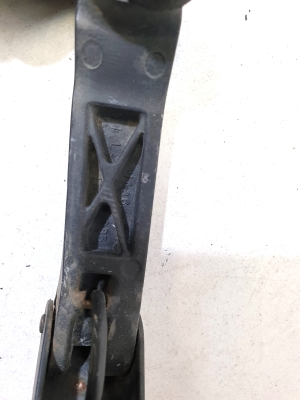 TOYOTA Yaris Verso (1999–2006) Windshield wiper arm 1436 - 3
