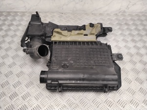 Kia Niro (2016–2022) Luftfiltergehäuse 28110G2300 - 4