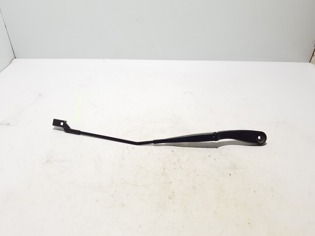 Ford Mustang Mach-E Mach-E (2020–2026) Wischerarm vorne LJ8B17526AA Ford Mustang Mach-E Mach-E (2020–2026) Wischerarm vorne LJ8B17526AA