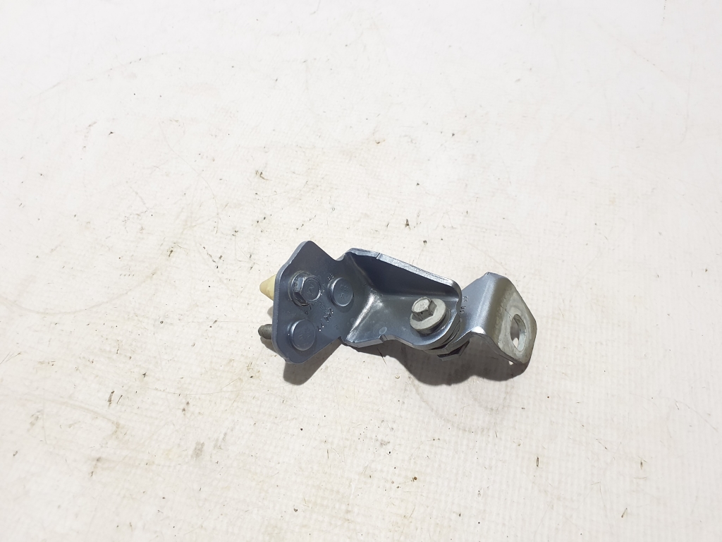 Ford Mustang Mach-E Mach-E (2020–2026) Rear side door upper hinge H6BZ5826800A Ford Mustang Mach-E Mach-E (2020–2026) Rear side door upper hinge H6BZ5826800A