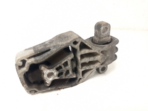 Mercedes Benz A-Class 176 (2012–2018) Engine mount A2462401209 - 3