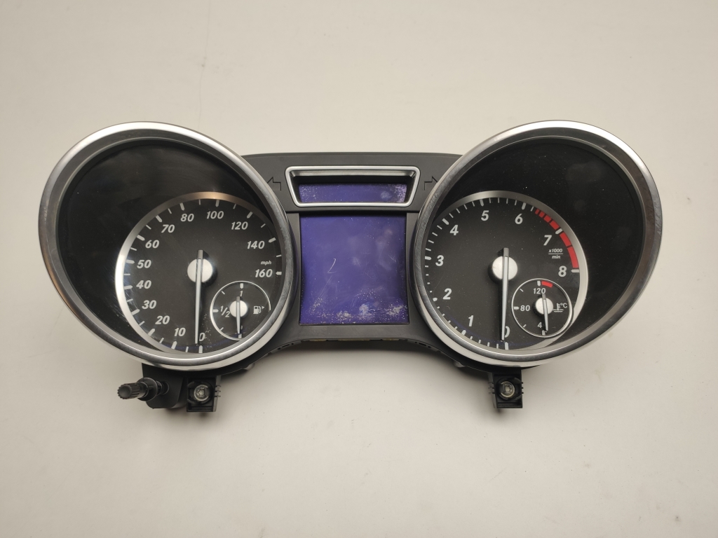 MERCEDES-BENZ GL-Class X166 (2012-2015) Speedometer A1669003406 27480944